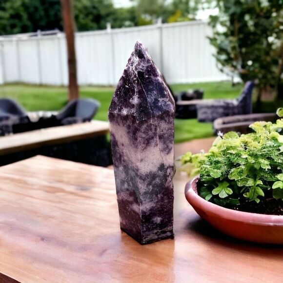 Lepidolite‎ Crystal Tower Healing Stone - Picture 1 of 12